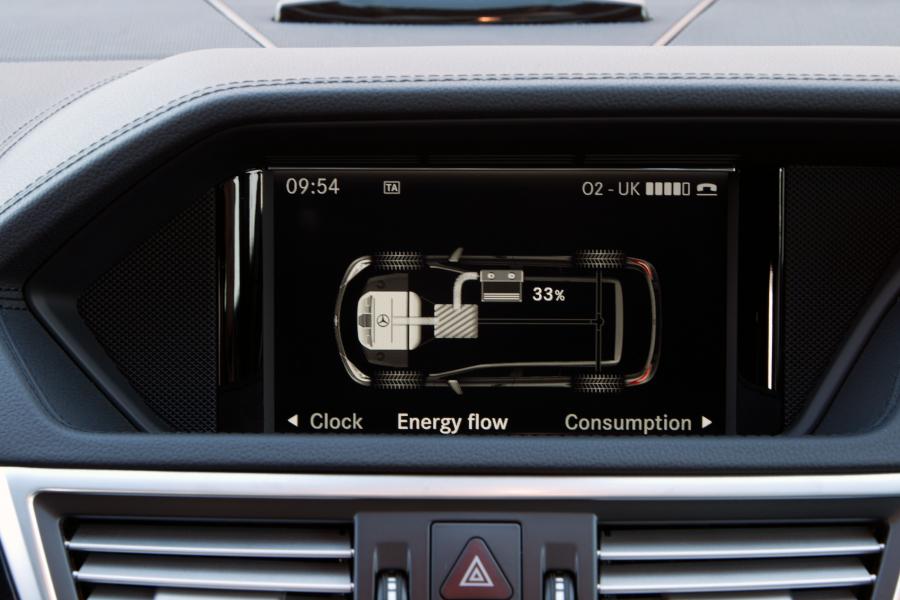  Mercedes-Benz E300 Hybrid Saloon 2012 года  (фото 13 из 58)